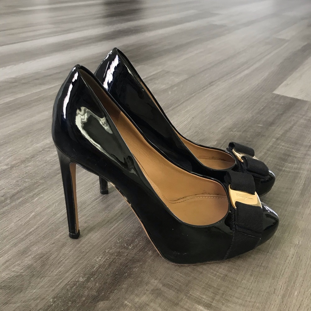 Salvatore ferregamo pumps